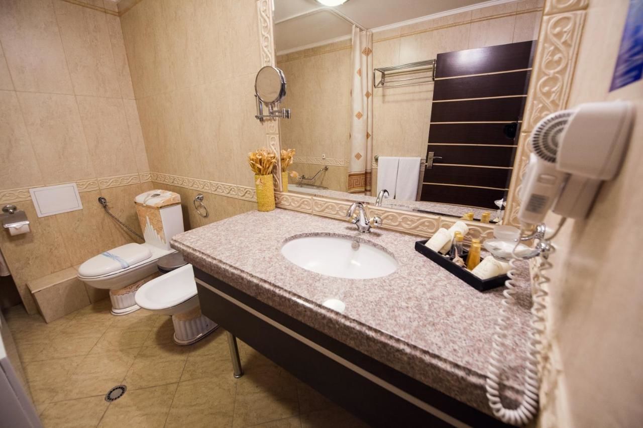 Отель Grand Hotel Hebar Пазарджик